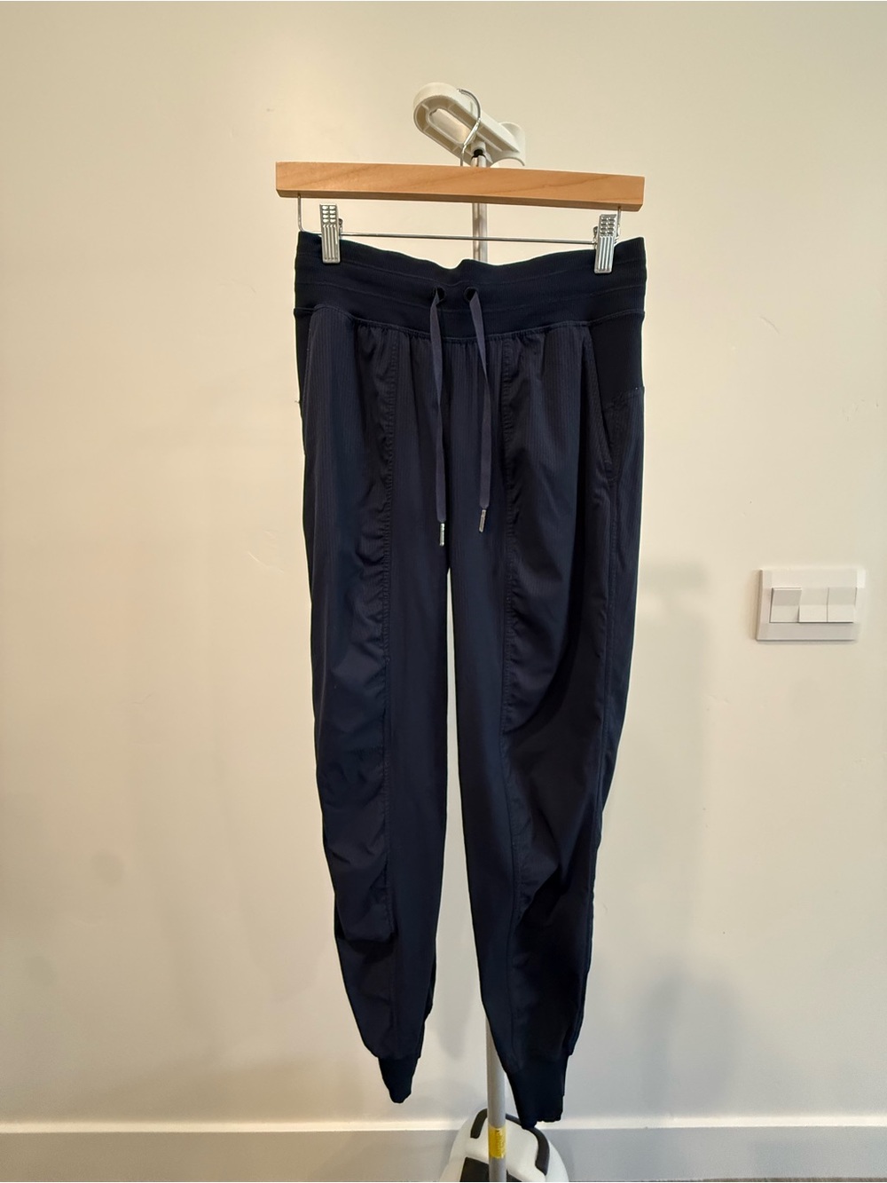 lululemon athletica Navy Women’s Drawstring Jogger Pants